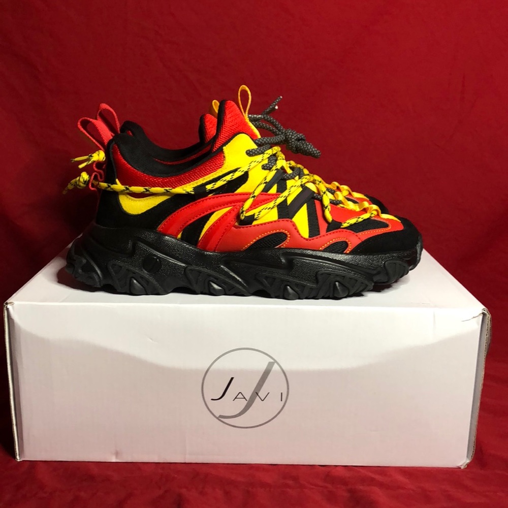 Javi size9.5 Color black ,red and yellow